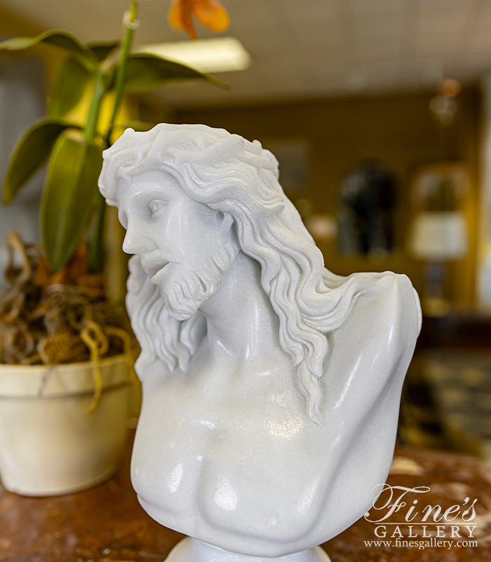 Marble Statues  - Jesus Christ In Pure White Marble - MBT-473